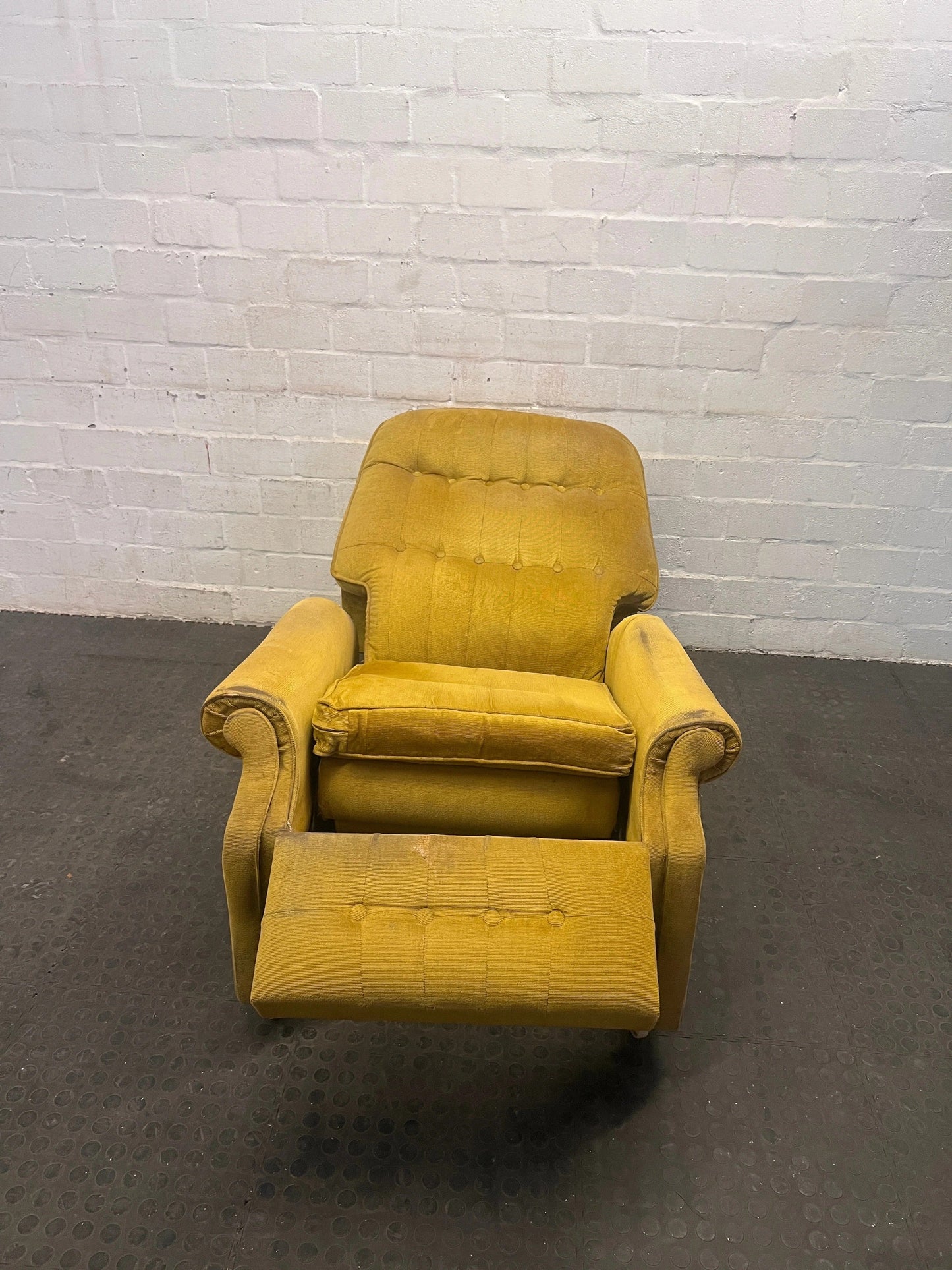 One Seater Recliner