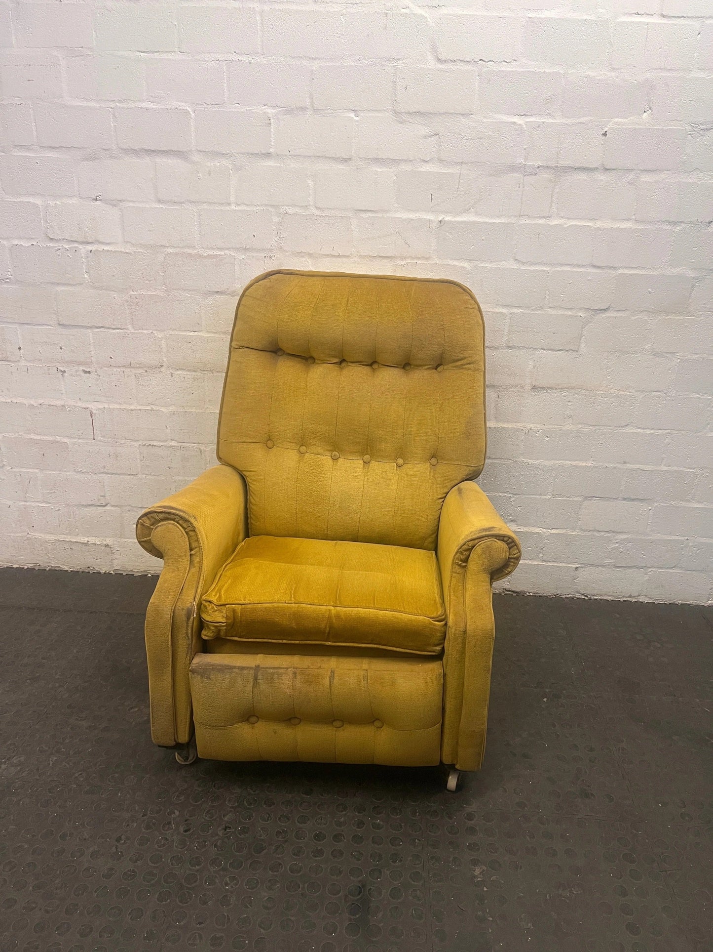 One Seater Recliner