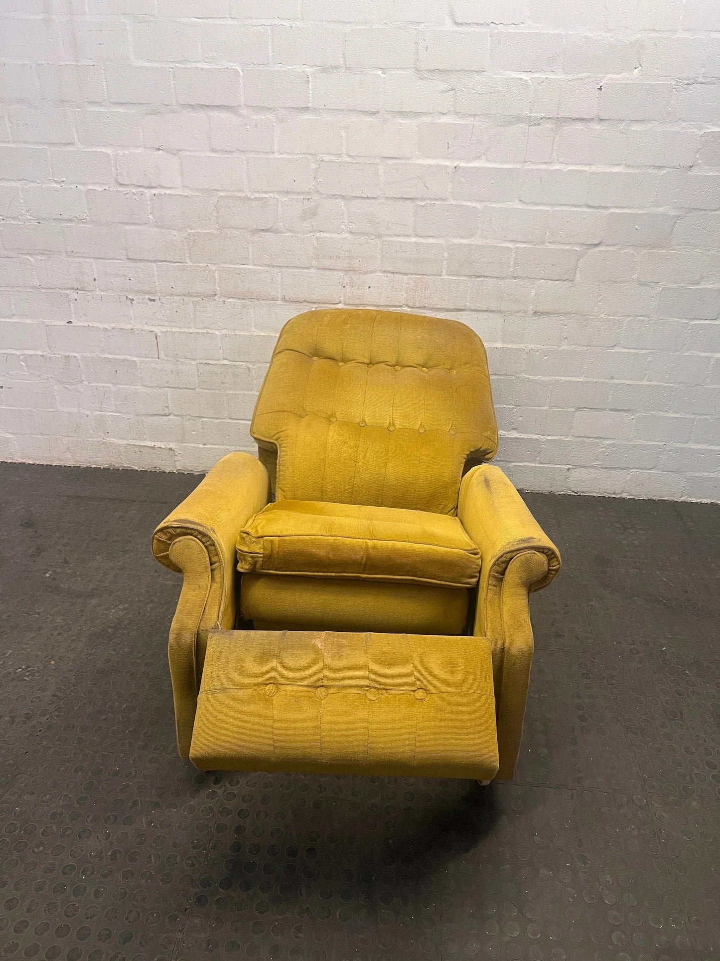 One Seater Recliner